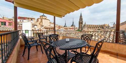 www.hotelsantaisabeltoledo.es