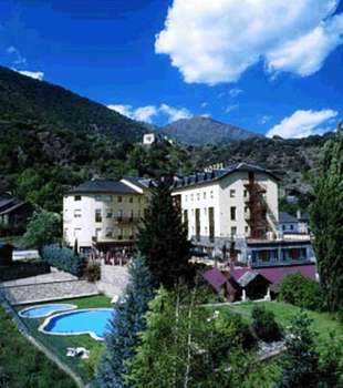 www.hotelcardos.com
