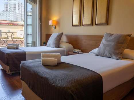 www.hotelsterlingmadrid.com