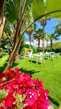 www.hotelcombarro.es