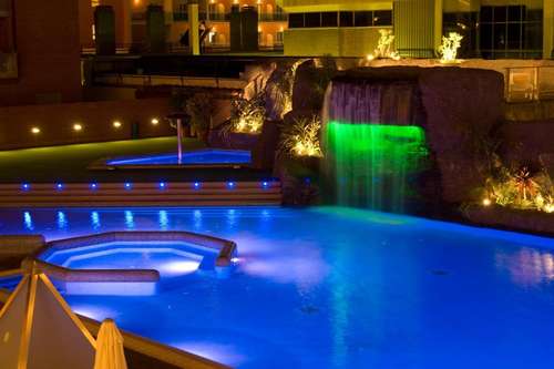 www.papihotels.com