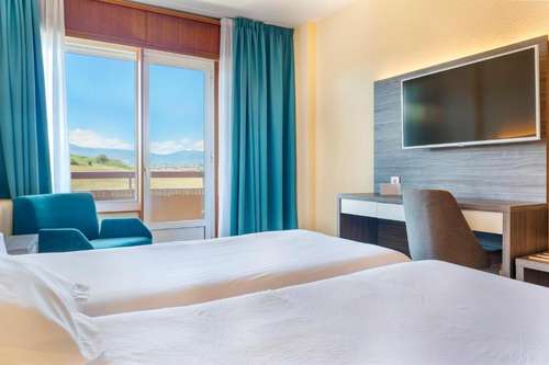 www.hotelvejo.es