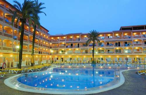 www.hotelbahiatropical.es