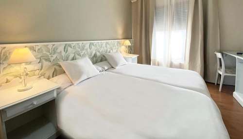 www.hotelplazamayorenocana.com