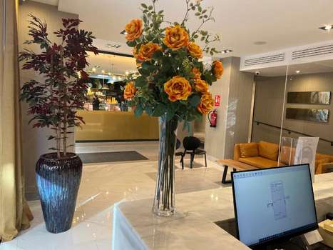 www.hotelavenidagranvia.com