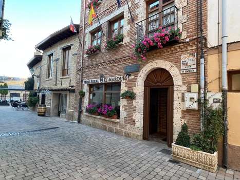 www.hotelruralelmarques.com