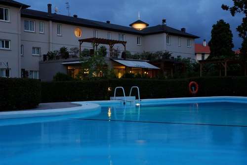 www.hotelriobidasoa.com