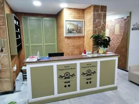 www.hotelvirgendelosreyes.com