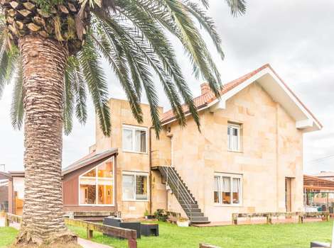 www.hotelfincaalcamino.es