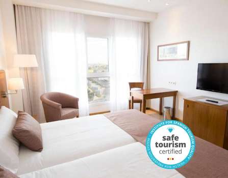 www.hotelalbufera.com