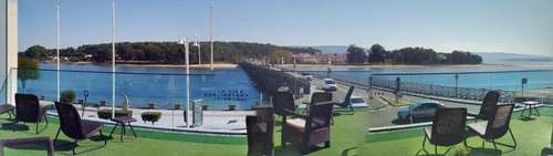 www.hotelpuentedelatoja.com