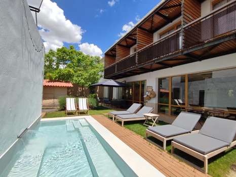 www.hoteldonamayor.com