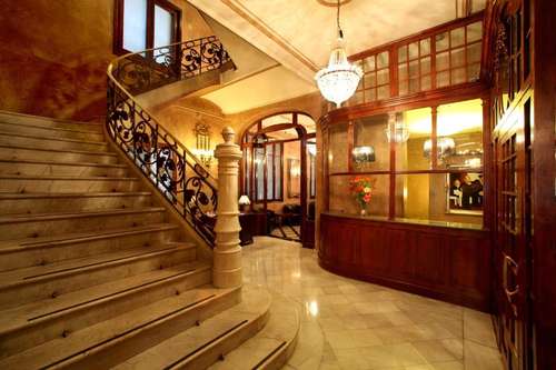 www.hotelnouvel.es