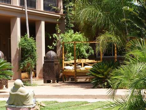 www.tresmareshotel.com