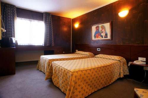 www.hotelvilladenava.com
