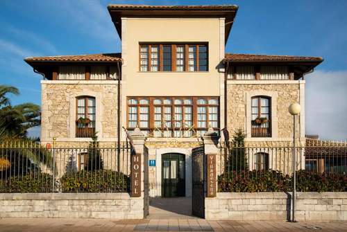 www.hotelvilladesella.com