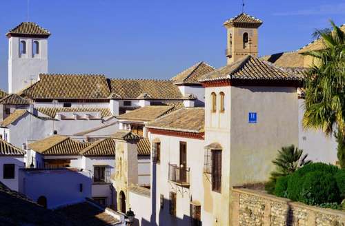 www.hotelsantaisabellareal.com