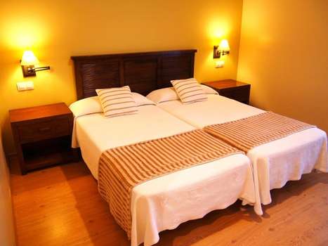 www.hotelbalcondesanbartolo.com