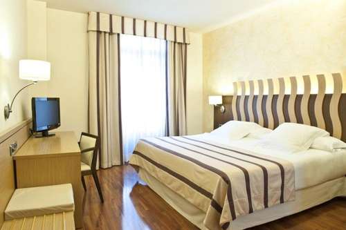 www.hotelduran.com