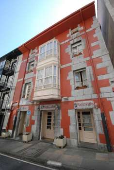 www.hotelmundaka.com