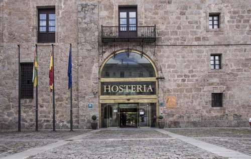 www.hosteriasanmillan.com