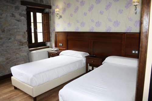 www.hotelrestauranteelreundu.com