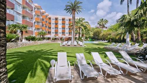 www.hotelmonica.com
