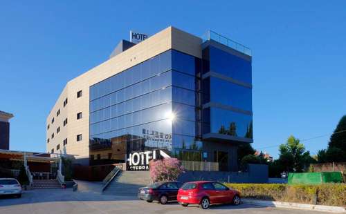 www.hotelasterrazas.es