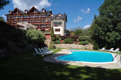 www.hotel-lamorera.com