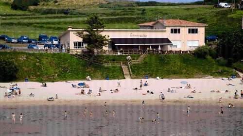 www.hotellafarolallanes.com