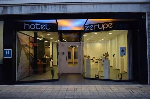 www.hotelzerupe.com