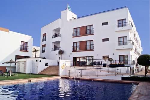www.hotelandalussiaconil.es