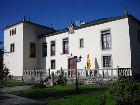 www.pazo-torre-do-barrio.com.es