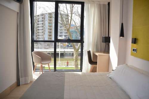 www.hotelbilbaoplaza.com