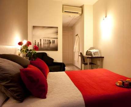 www.hotelvillasegura.es
