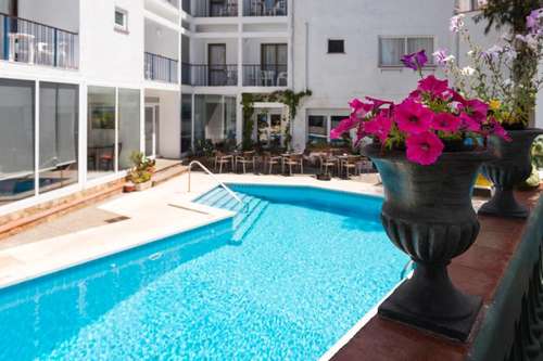 www.hotelsantmarch.com