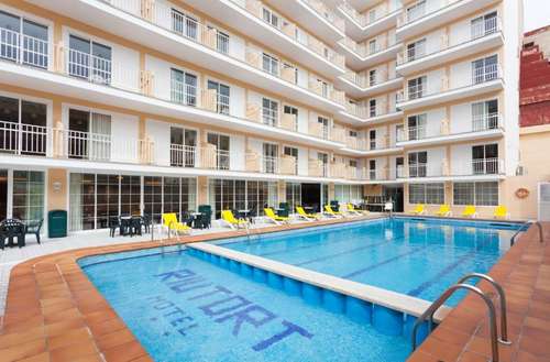 www.hotelriutort.com