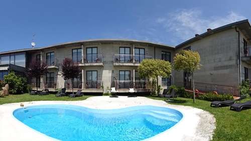www.hotelperegrina.com