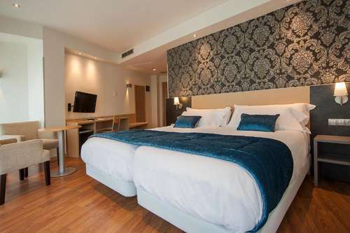 www.hotelcodina.es