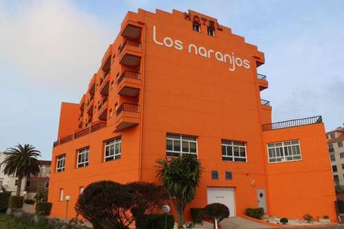 www.hotelosnaranjos.com