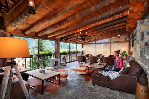 www.hotelmediodia.com