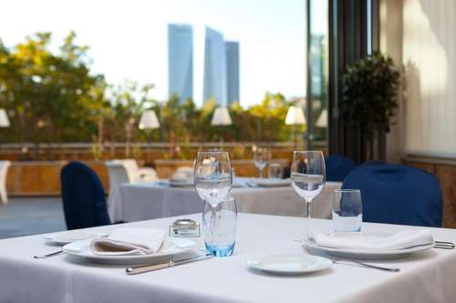 www.hotelvillamadrid.com