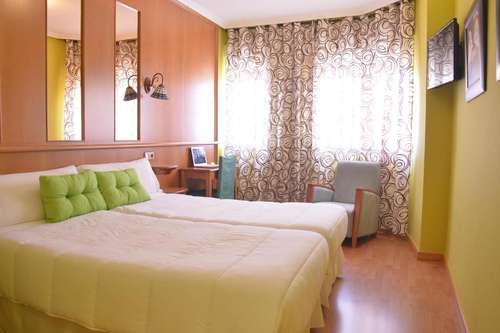 www.hotelaros.com
