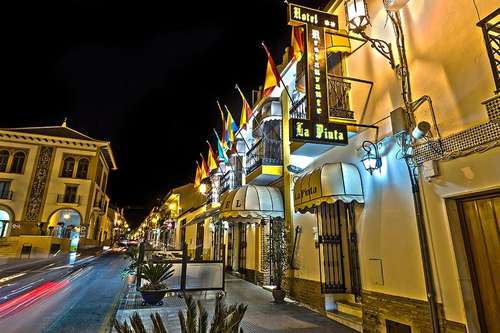 www.hotellapinta.com