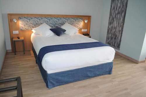 www.hotelcelanova.com