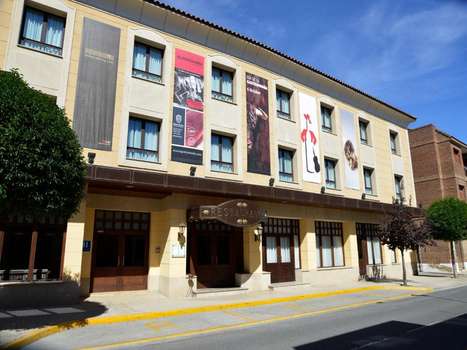 www.hotelmaher.com
