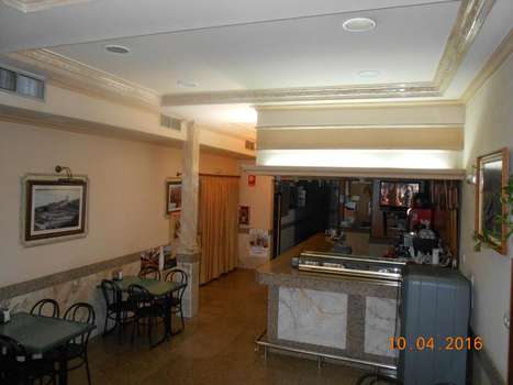 www.hotelloshermanos.es