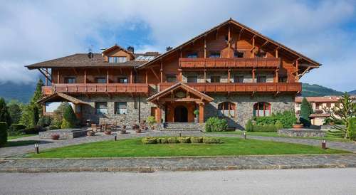 www.hotelgrevol.com