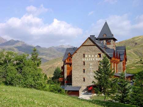 www.hotelsaliecho.com