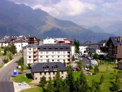 www.hotelnievesol.com